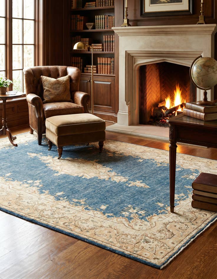 Detail image of 4' 8 x 7' 11 Vintage Royal Rug