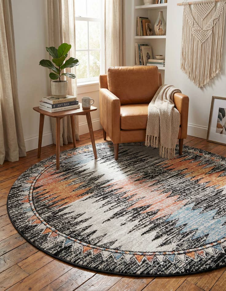 Detail image of 7' x 7' Aramis Round Rug