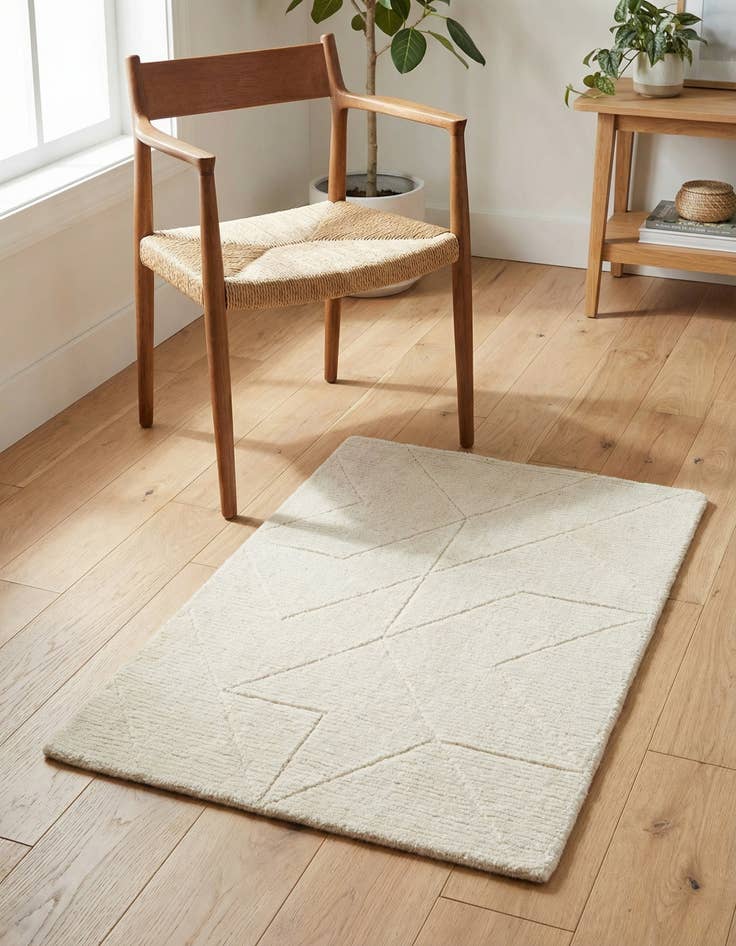 Detail image of 2' x 3' 1 WoolCraft Geometric Rug