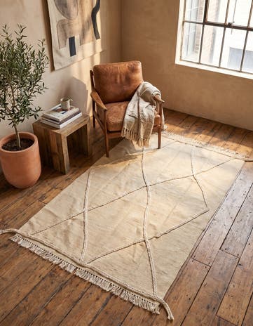 3' 5 x 5' Hand Woven Moroccan Wool Rug