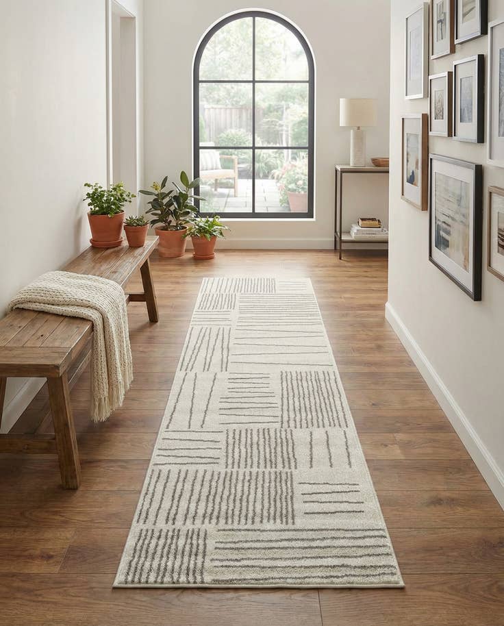 Detail image of 2' 7 x 10' Hanahan Runner Rug