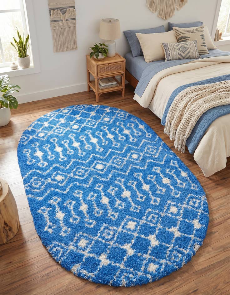 Detail image of 5' 3 x 8' Moroccan Trellis Shag Oval Rug