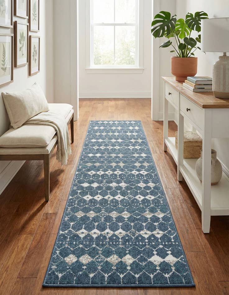 Detail image of 2' x 8' Washable Lattice Indoor / Outdoor Runner Rug