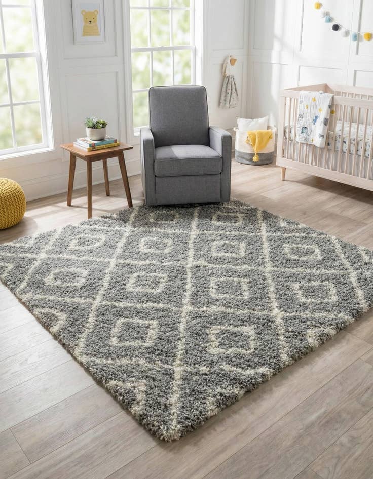Detail image of 6' x 6' Lattice Shag Square Rug
