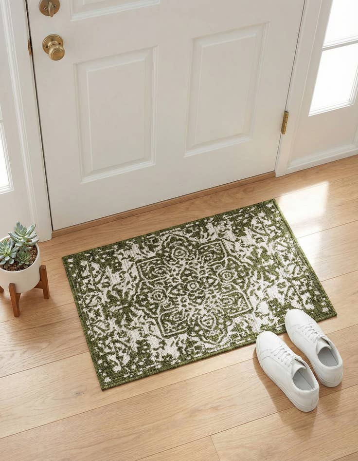 Detail image of 2' x 3'  Washable Jill Zarin Dubai Indoor / Outdoor Rug