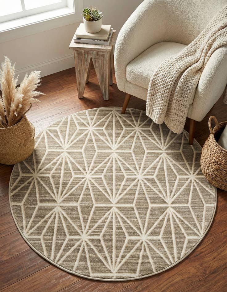 Detail image of 3' 3 x 3' 3 Uptown Fifth Avenue Round Rug