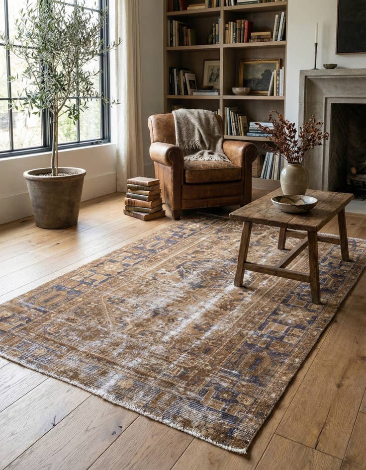 Detail image of 4' 2 x 5' 6 Hand Knotted Ultra Vintage Persian Wool Rug