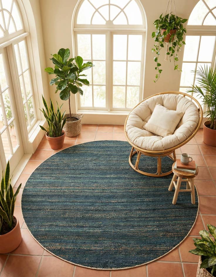 Detail image of 7' 10 x 7' 10  Hand Woven Palm Beach Jute Round Rug