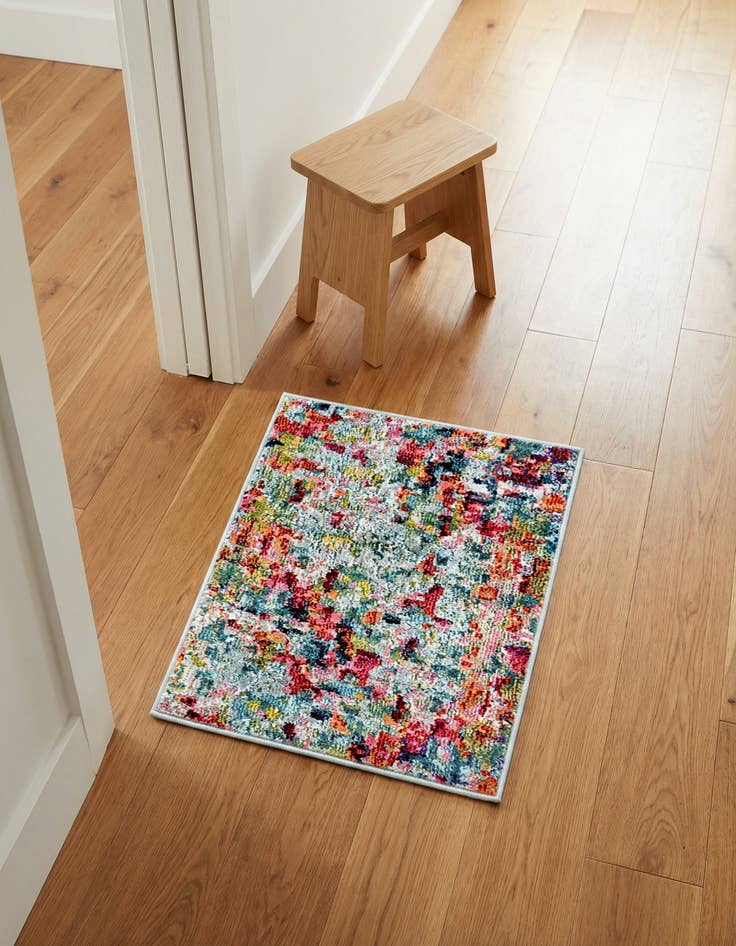 Detail image of 2' x 3' Washable Theia Rug