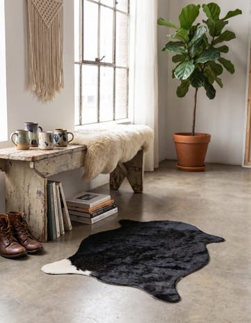 1' 8 x 2' 7 Cowhide Leather Rug