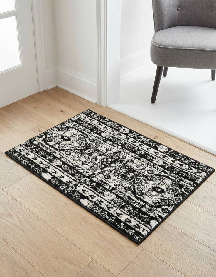 Detail image of 2' 2 x 3' Oregon Rug