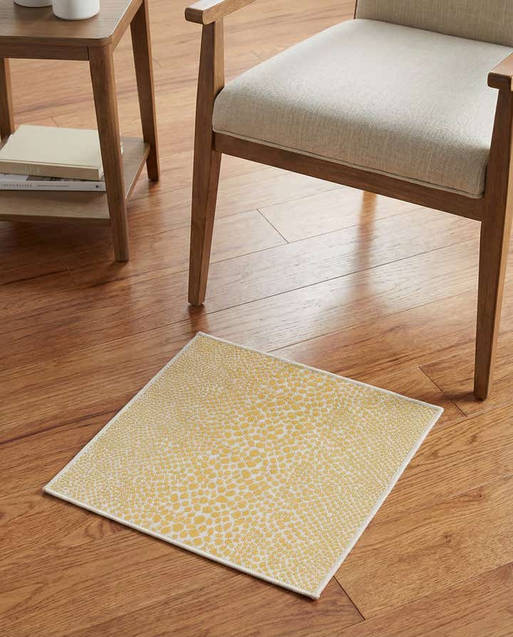 1' 4 x 1' 4 Easy-Clean Jill Zarin Cape Town Indoor / Outdoor Sample Rug