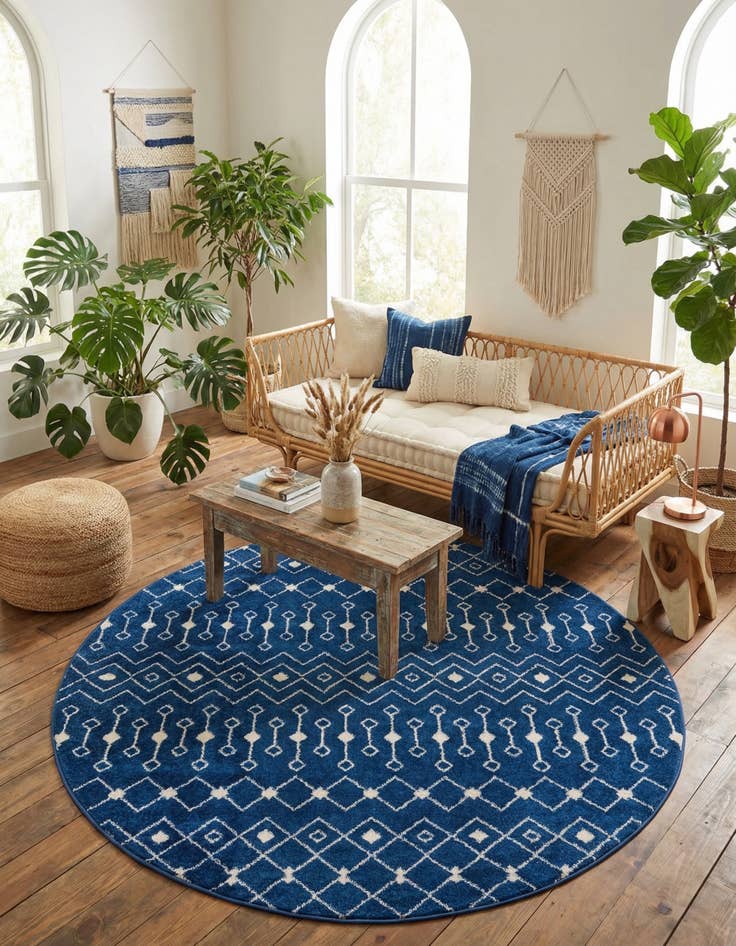 Detail image of 7' 10 x 7' 10 Moroccan Trellis Round Rug