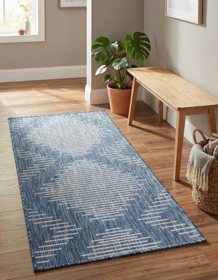 Detail image of 2' x 4' Washable Modern Indoor / Outdoor Runner Rug