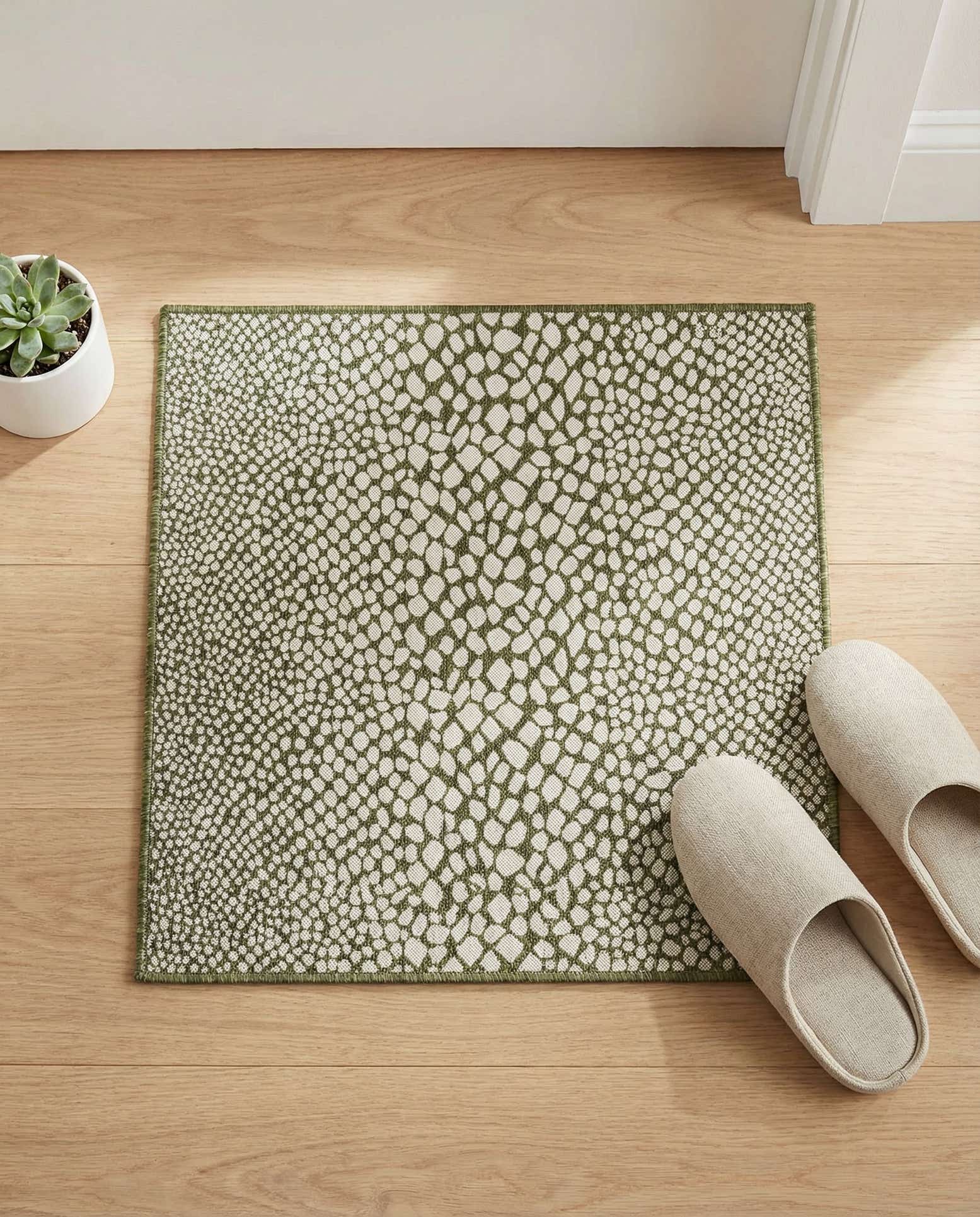 1' 4 x 1' 4 Easy-Clean Jill Zarin Cape Town Indoor / Outdoor Sample Rug