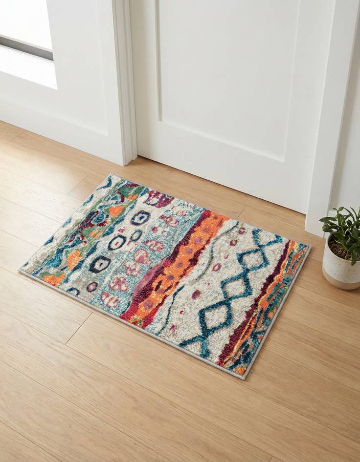 Detail image of 2' 2 x 3' Washable Vivid Rug