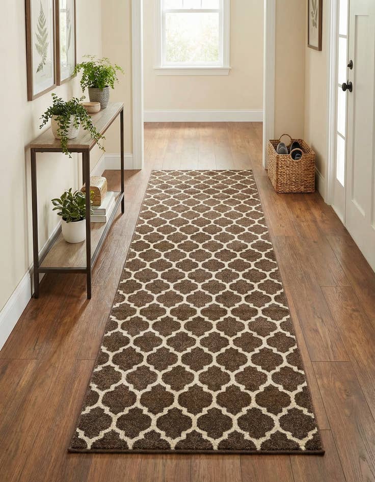 Detail image of 2' 7 x 8' Lattice Runner Rug