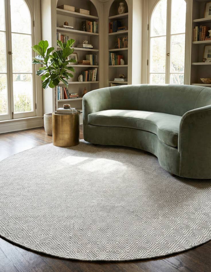 Detail image of 7' 10 x 7' 10  Hand Woven Geo Trellis Flatweave Round Rug