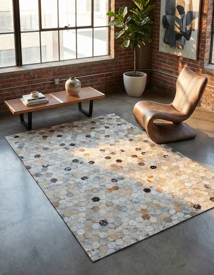 Detail image of 4' x 5' 7 Cowhide Stocks Rug
