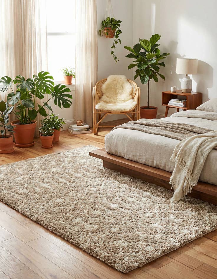 Detail image of 5' 3 x 8' Moroccan Trellis Shag Rug