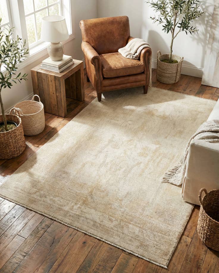 Detail image of 4' 1 x 6' 3 Hand Knotted Oushak Wool Rug