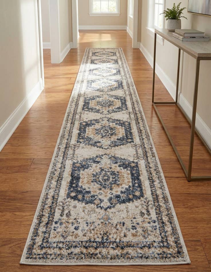 Detail image of 2' 7 x 14' Oxford Runner Rug