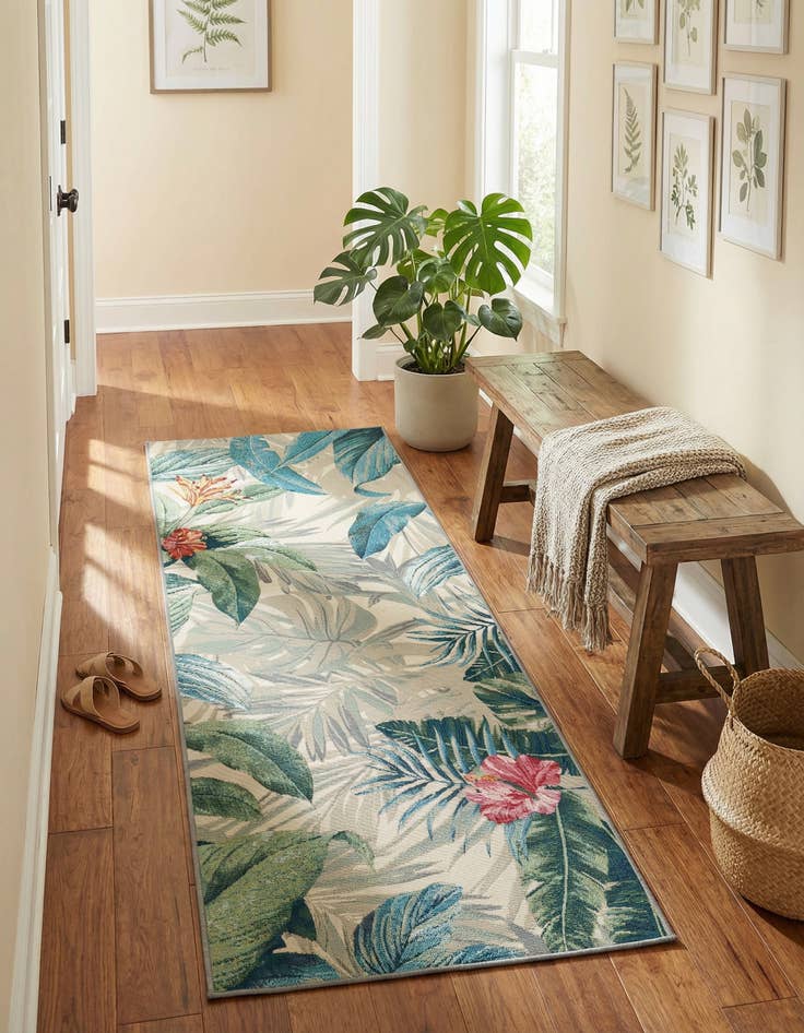 Detail image of 2' 7 x 7' Easy-Clean Botanical Indoor / Outdoor Runner Rug