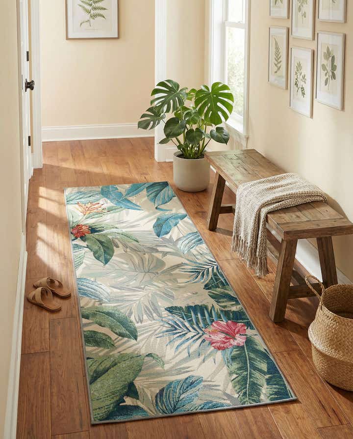 2' 7 x 7' Easy-Clean Botanical Indoor / Outdoor Runner Rug
