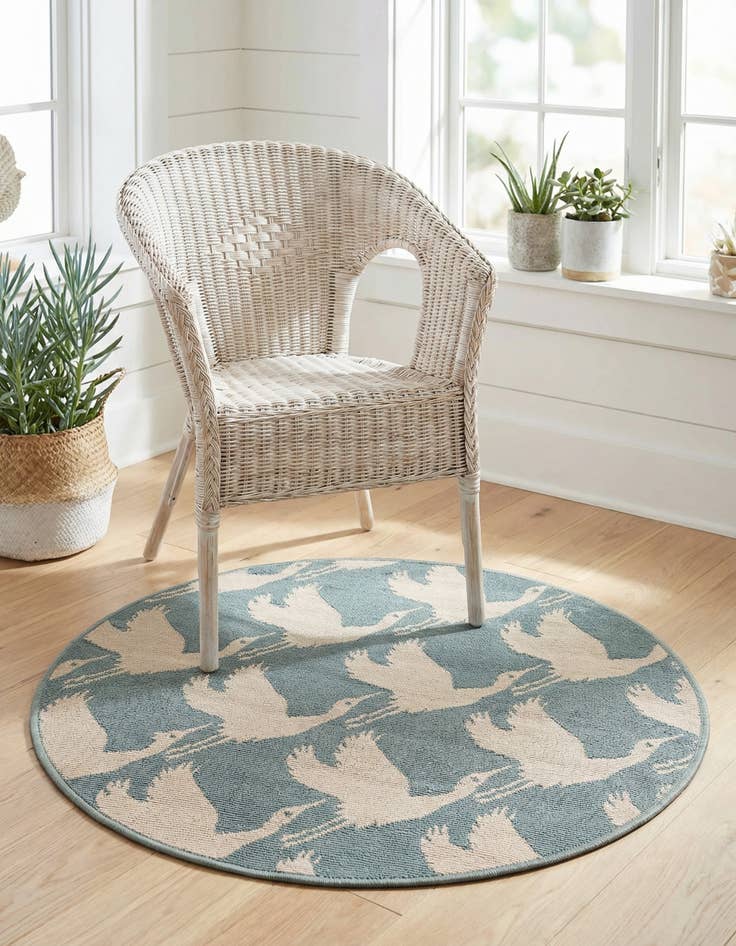 Detail image of 3' x 3' Washable Coastal Indoor / Outdoor Round Rug