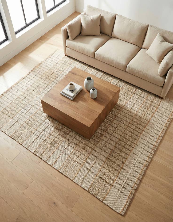 Detail image of 7' 10 x 10'  Hand Braided Laurel Handwoven Jute Rug