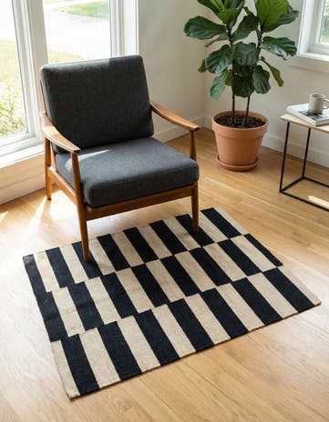 2' 8 x 3' 10 Hand Woven Kilim Modern Wool Rug