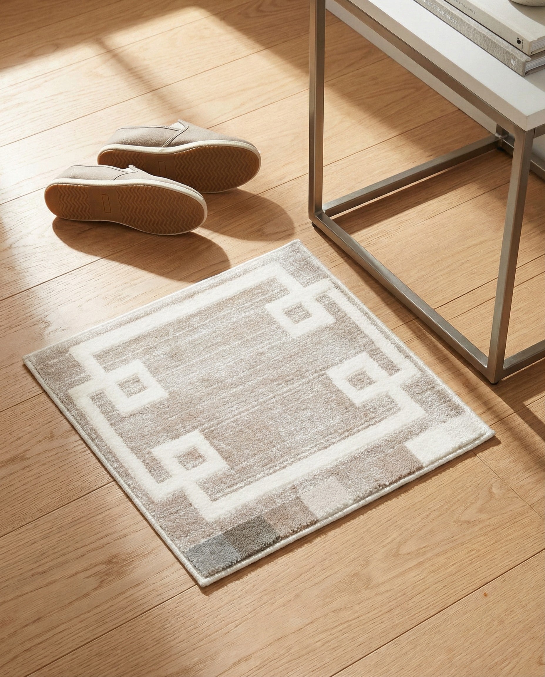 1' 8 x 1' 8 Uptown Lenox Hill Sample Rug