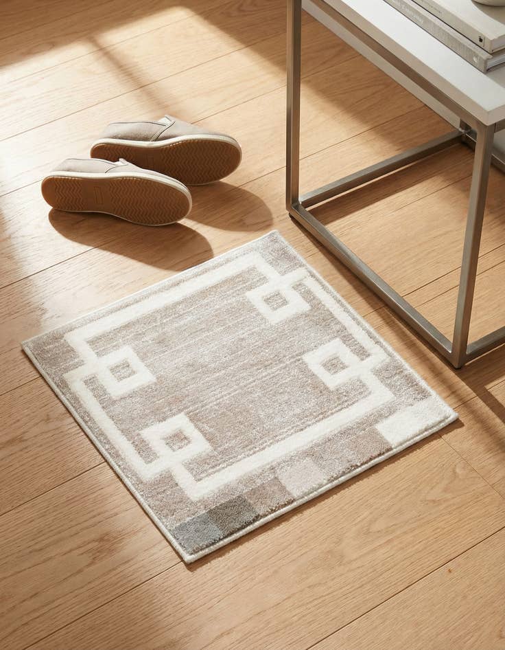 Detail image of Jill Zarin 1' 8 x 1' 8 Uptown Lenox Hill Sample Rug