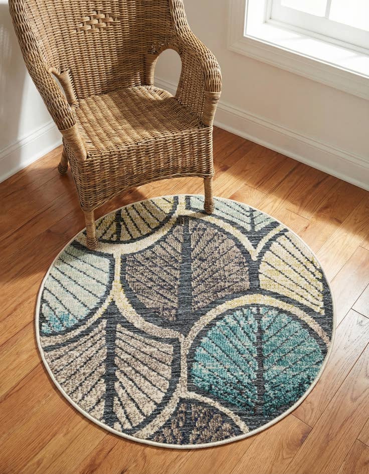 Detail image of 3' x 3' Easy-Clean Casablanca Indoor / Outdoor Round Rug