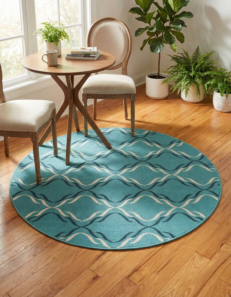 Detail image of 4' x 4' Easy-Clean Trellis Indoor / Outdoor Round Rug