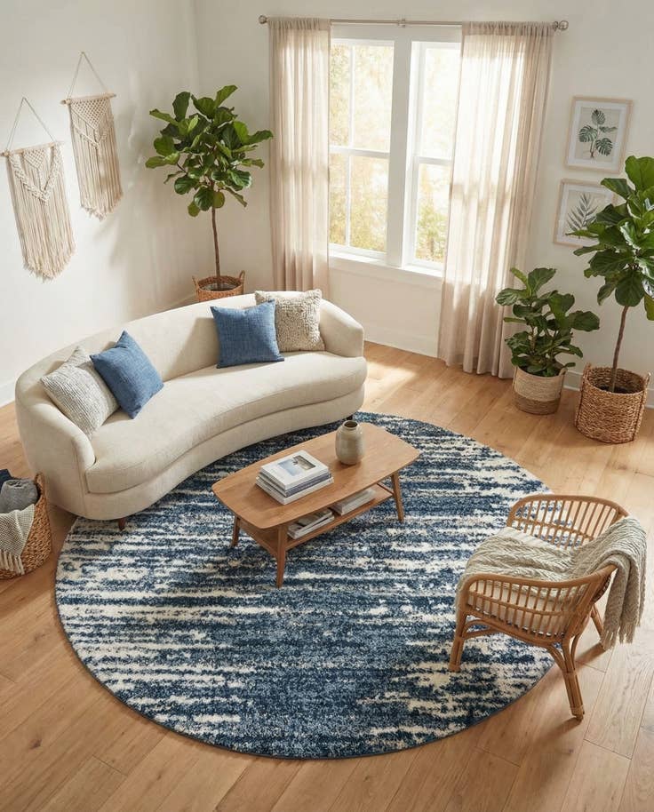 Detail image of 10' x 10' Serenity Shag Round Rug