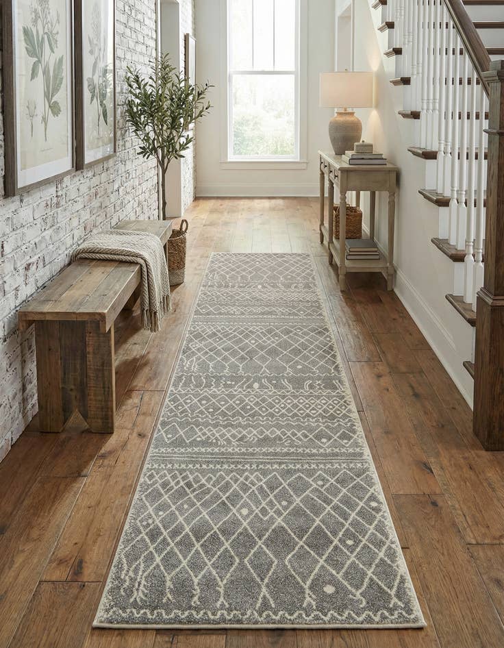 Detail image of 2' 7 x 10' Tangier Runner Rug