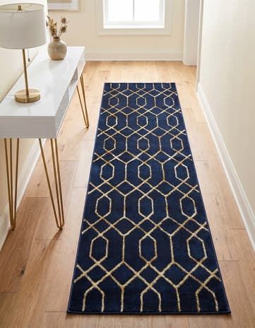 2' x 6' Marilyn Monroe™ Glam Trellis Runner Rug