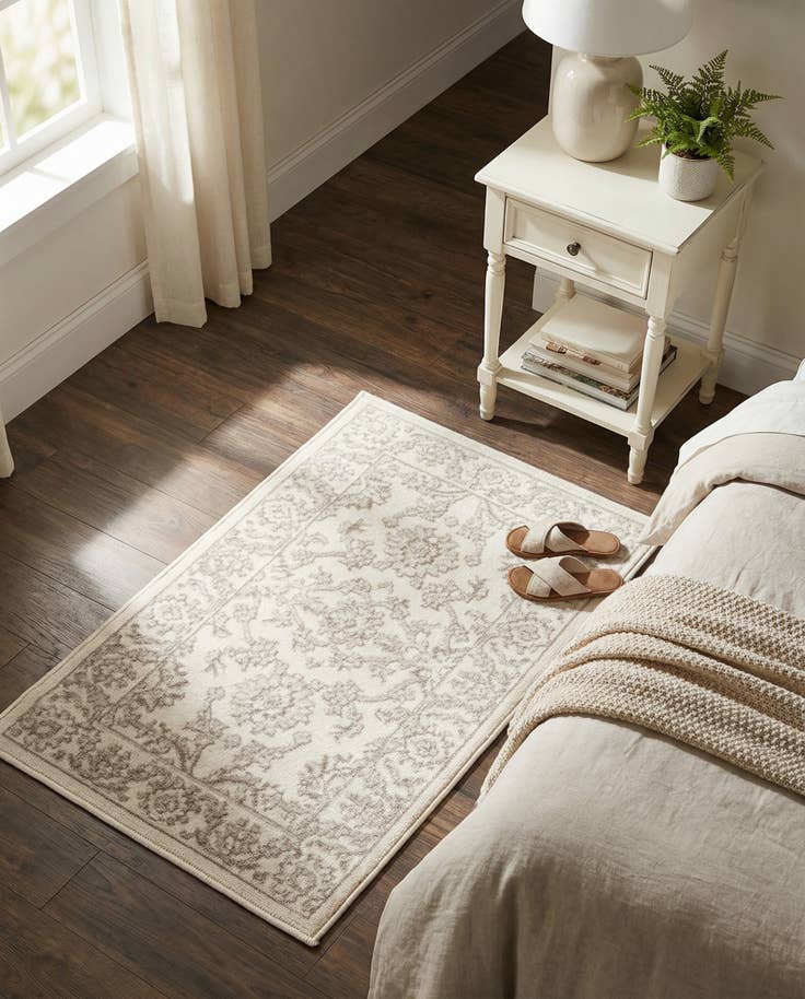 Detail image of 2' x 3' Charlotte Rug