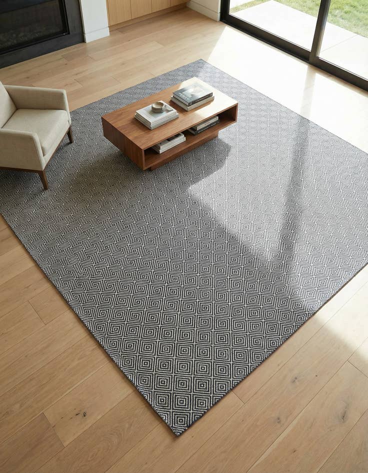 Detail image of 7' 10 x 7' 10  Hand Woven Geo Trellis Flatweave Square Rug