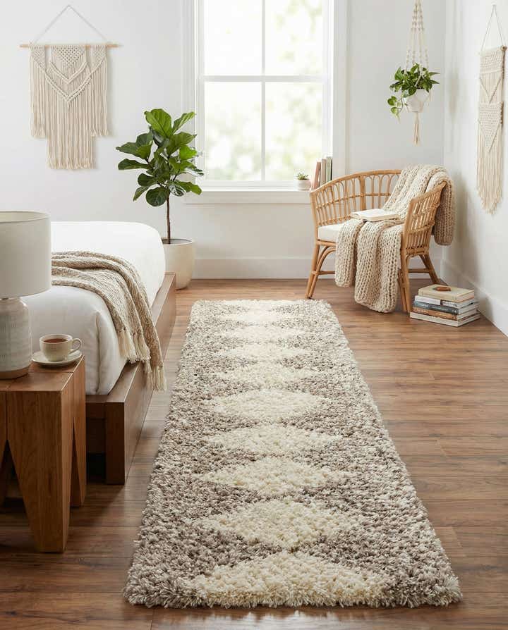2' 7 x 12' Infinity Shag Runner Rug