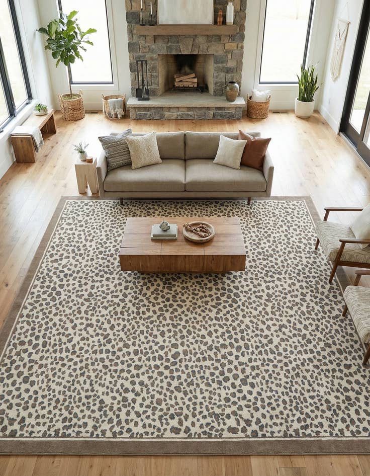 Detail image of 10' x 10' Savannah Square Rug