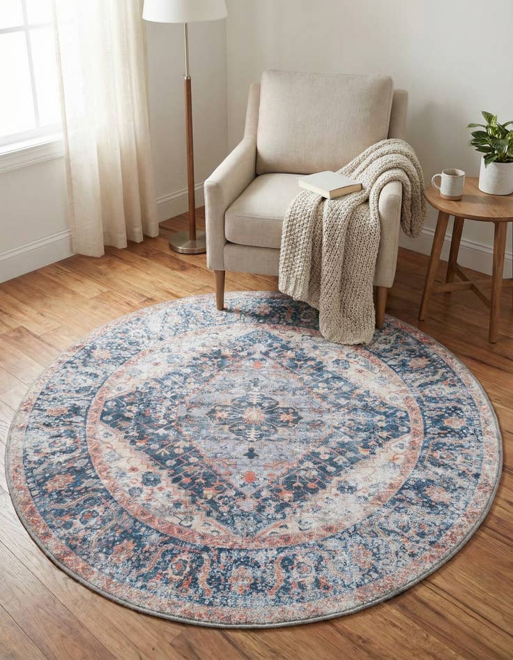 Detail image of 4' x 4' Washable Yara Round Rug