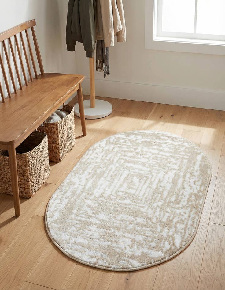 Detail image of 2' x 3' Hermitage Oval Rug