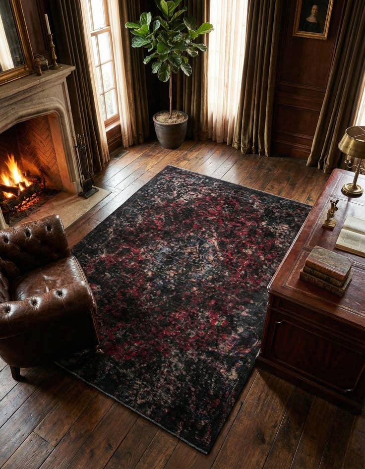 Detail image of 4' 9 x 6' 8 Vintage Royal Wool Rug