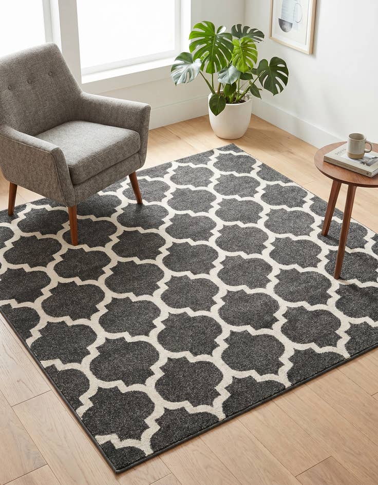 Detail image of 6' x 6' Trellis Square Rug