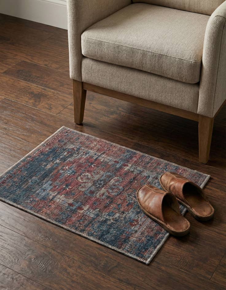 Detail image of 2' x 3' Yara Rug