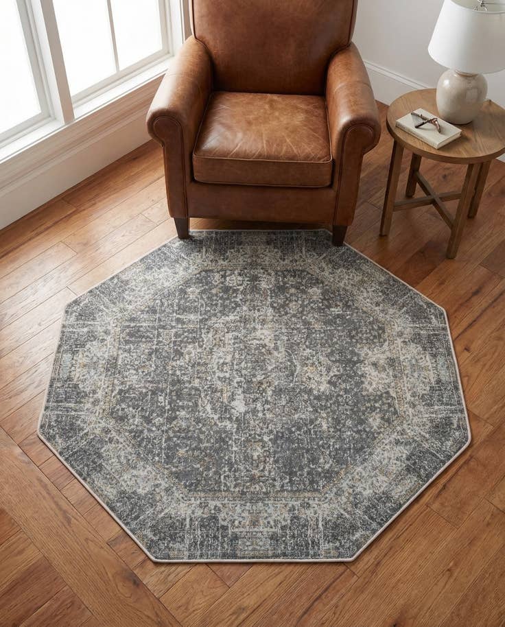 Detail image of 4' 3 x 4' 3 Santiago Octagon Rug