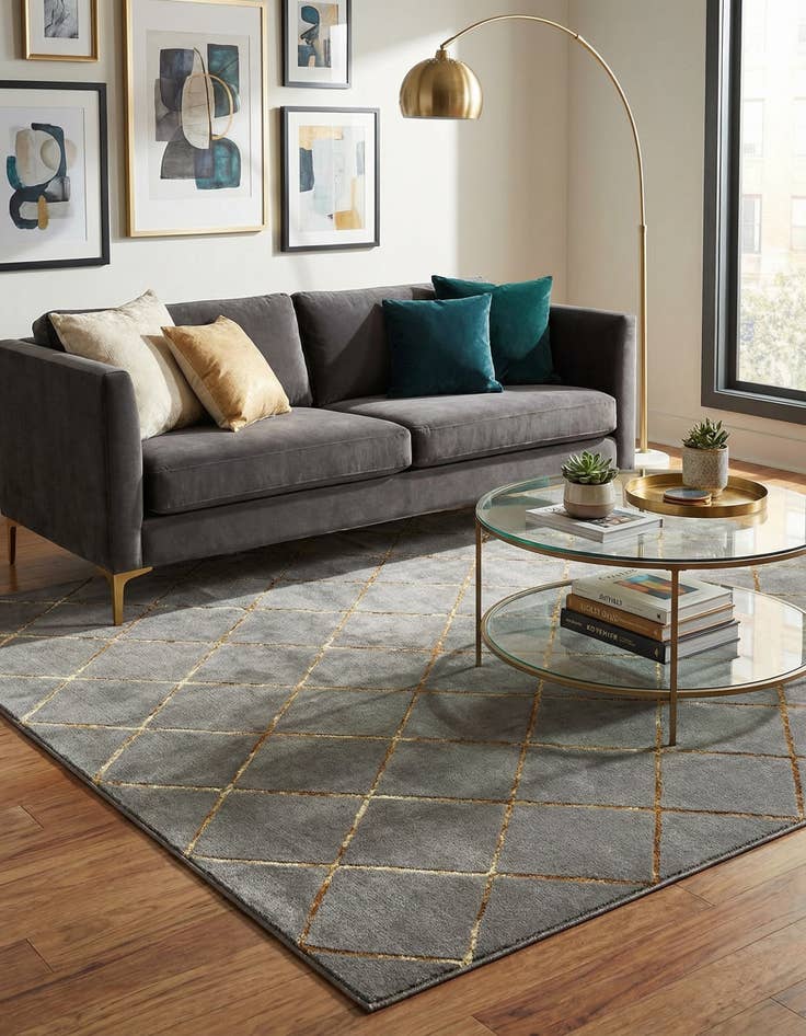Detail image of 7' 10 x 7' 10 Vogue Geo Square Rug