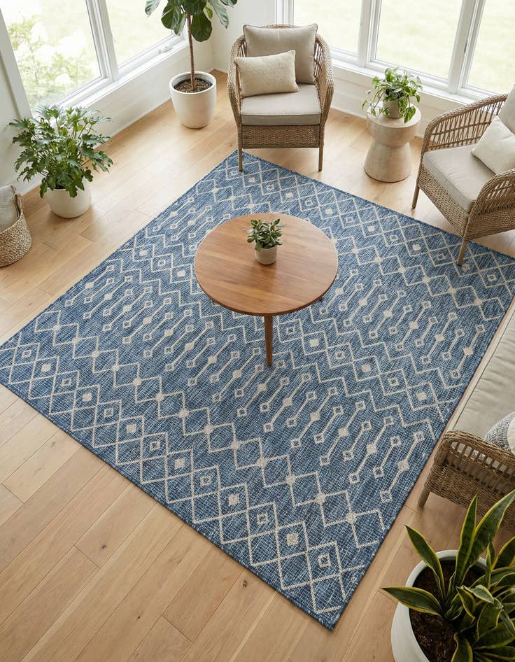 Detail image of 6' x 6' Washable Lattice Indoor / Outdoor Square Rug